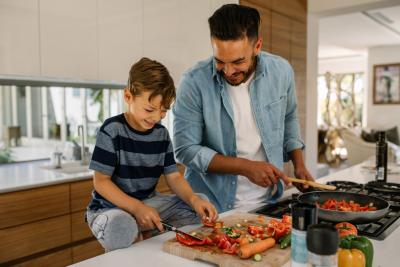 dad cooking with kids